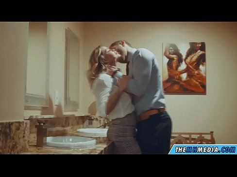 ❤️ Thaum ib tug busty blonde ntxias koj nyob rau hauv ib tug pej xeem chav dej ☑ Porno vk ntawm porn hmn.dickies-shop.ru ❌ Ib